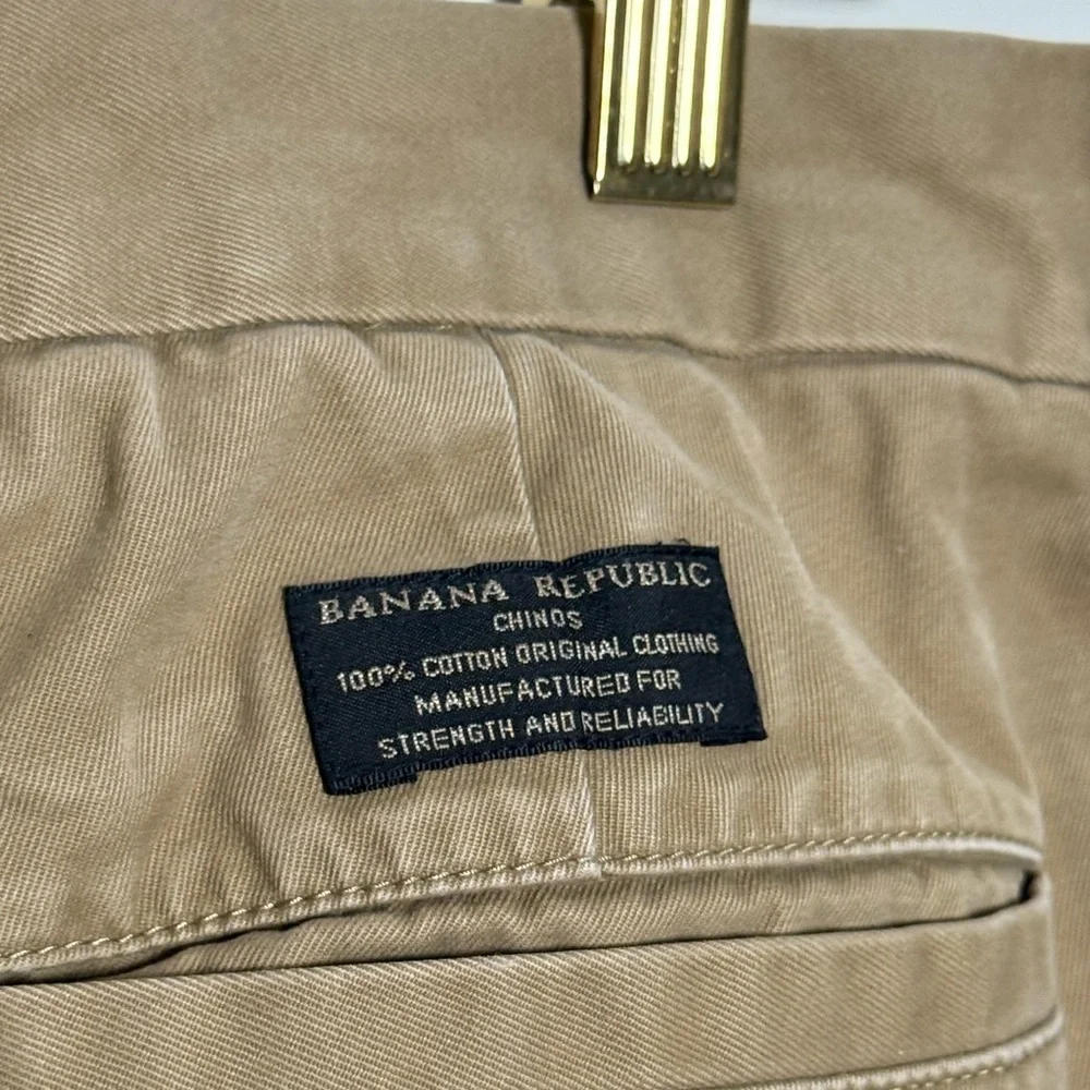 Banana Republic Men's Khaki Chinos